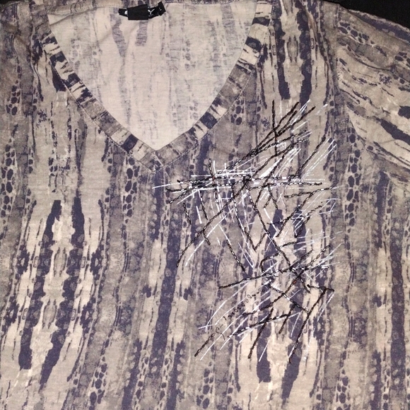 DKNY shirt size large